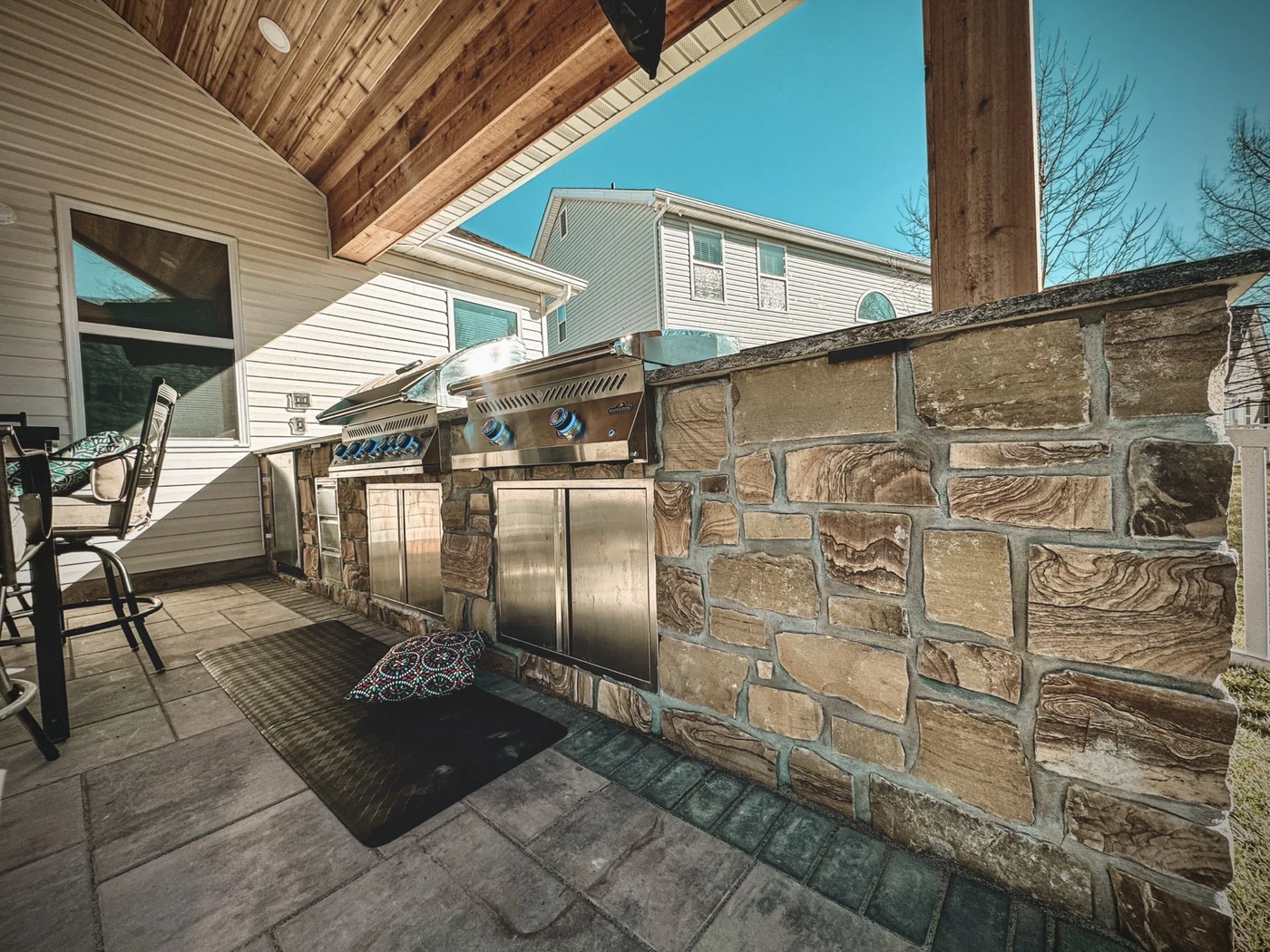 Stone Outdoor Kitchen Wall Stone Outdoor Kitchen Wall — STL Hardscape Solutions portfolio image
