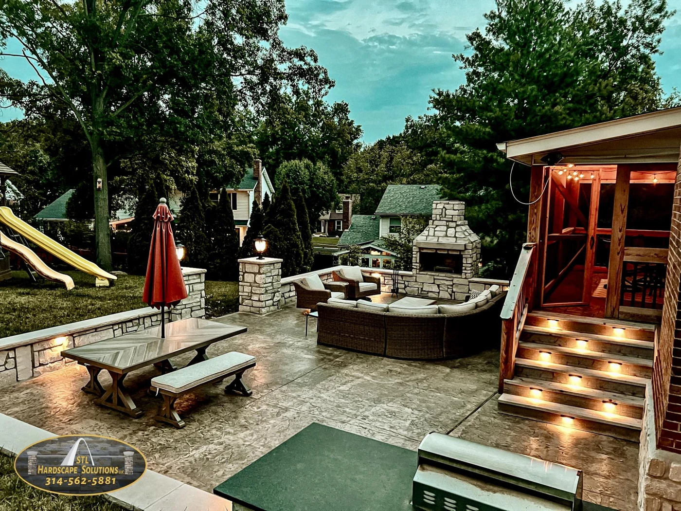 High Ridge Missouri Ridgeline Retaining Wall and Patio